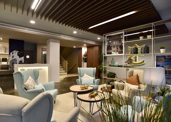 Tc Dona Luisa Готель