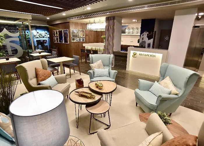 Tc Dona Luisa Готель 3*