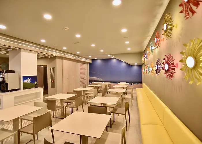 Tc Dona Luisa Лас-Пальмас-де-Гран-Канарія